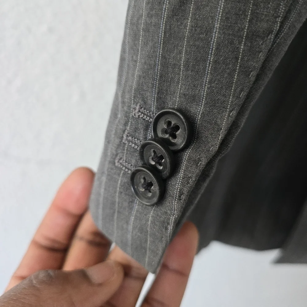 Banana Republic Blazer Sports Coat Men 44L Gray PinStriped 2button Exellcent - Picture 15 of 15